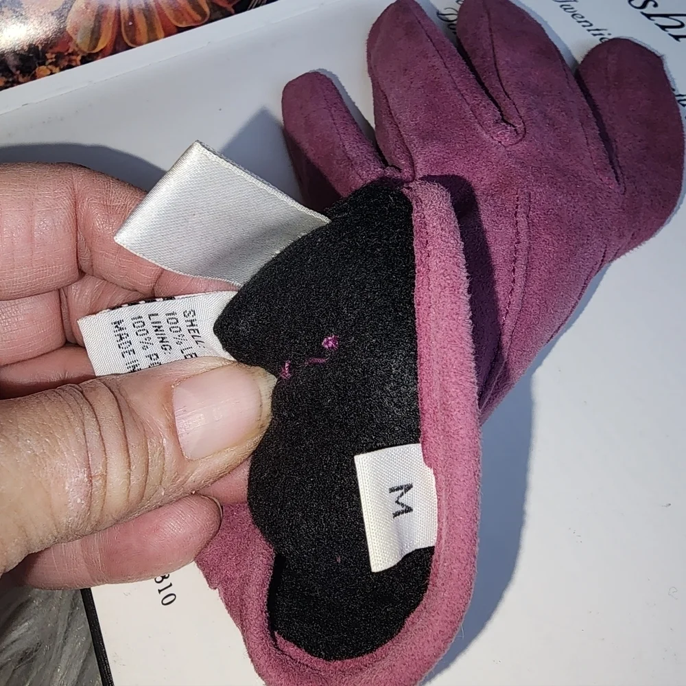 Talbots Mulberry Suede Buckle Lined Gloves M